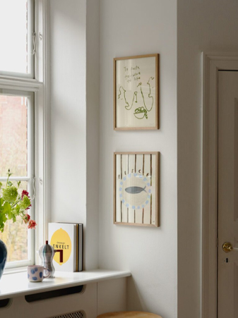 anon-bob-2_a_把西装和蝴蝶结的图案变成贝雷帽的图案_都